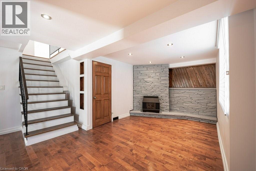 22 DUNDONALD Road thumbnail 16