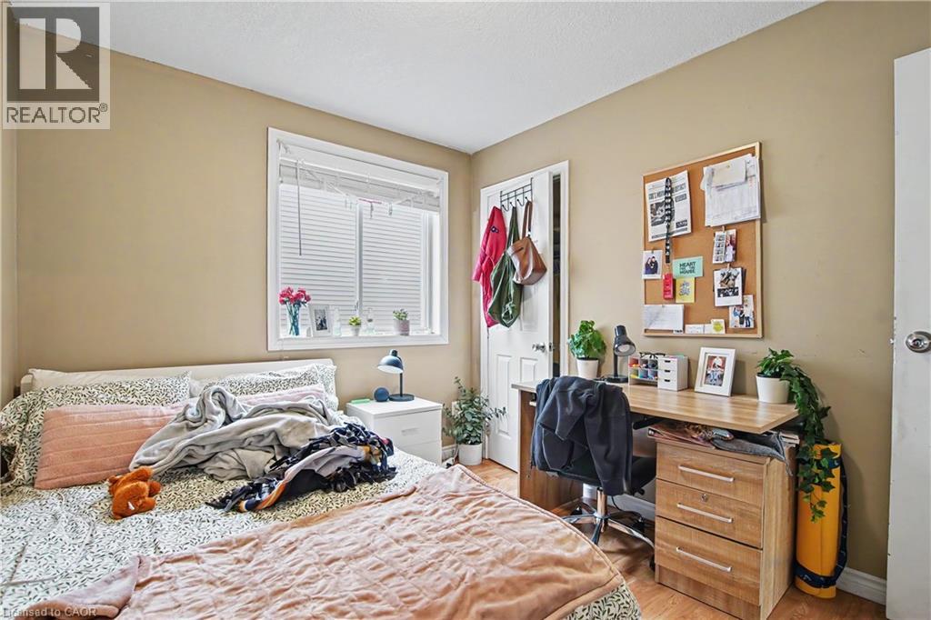 16 COLUMBIA Street W thumbnail 15