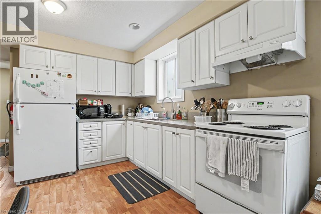 16 COLUMBIA Street W thumbnail 12