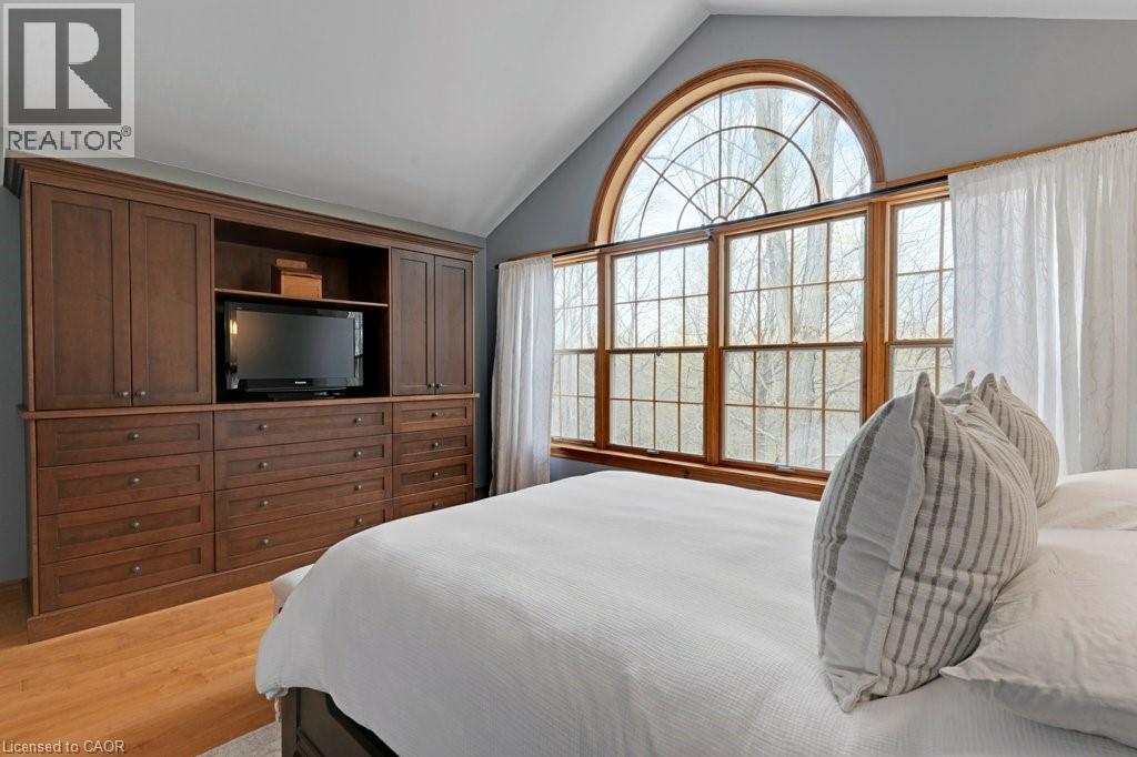 2 HUGHSON Lane thumbnail 30