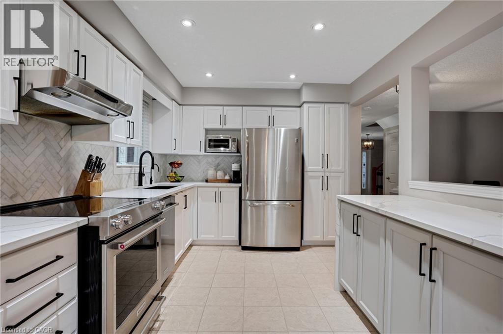 99 UDVARI Crescent thumbnail 18