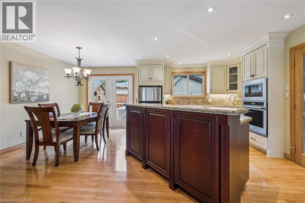 574 SPRUCEHILL Avenue thumbnail 11