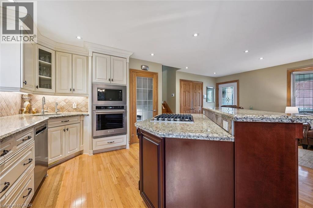 574 SPRUCEHILL Avenue thumbnail 14