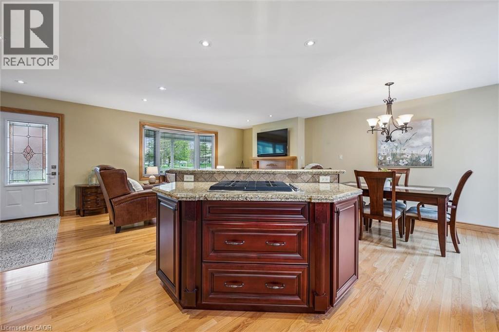 574 SPRUCEHILL Avenue thumbnail 17