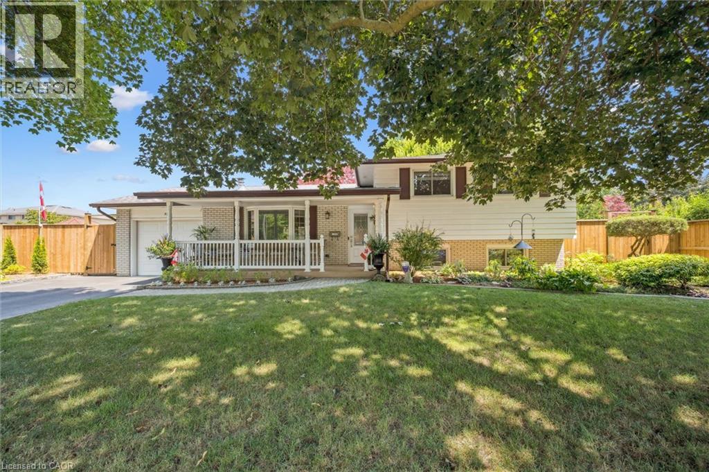 574 SPRUCEHILL Avenue thumbnail 2