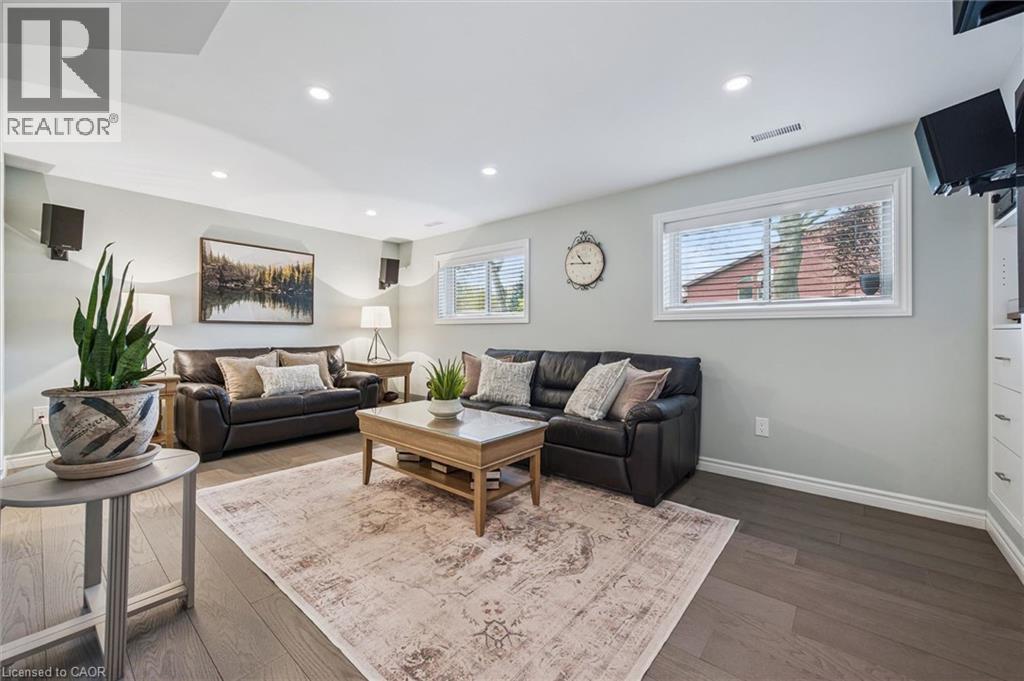 574 SPRUCEHILL Avenue thumbnail 25