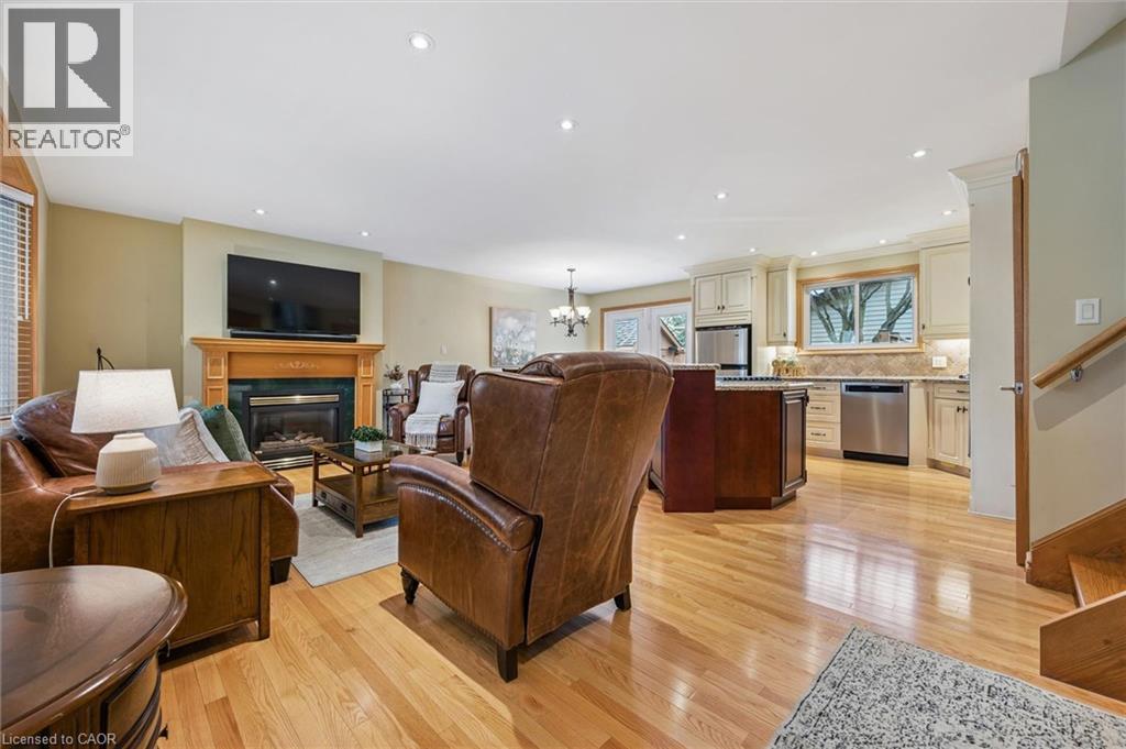 574 SPRUCEHILL Avenue thumbnail 8