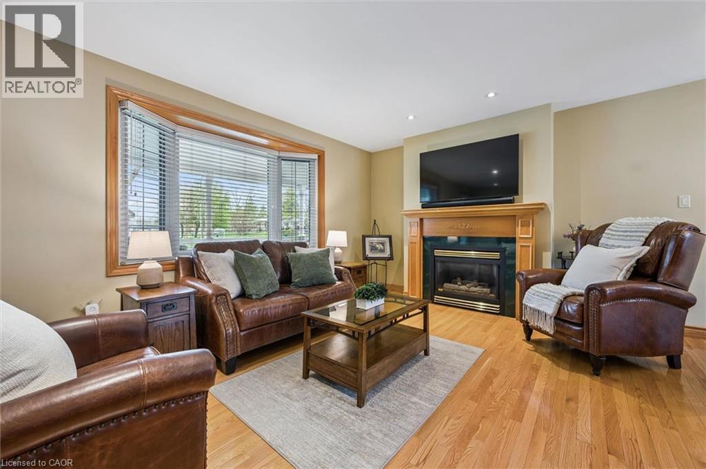 574 SPRUCEHILL Avenue thumbnail 9