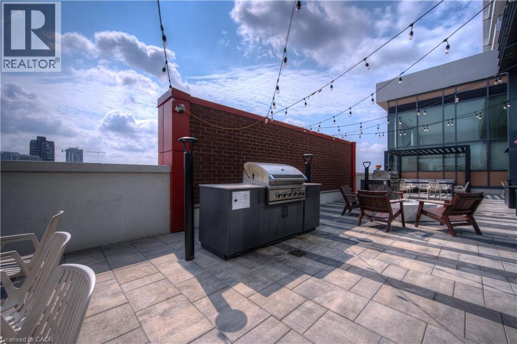 15 WELLINGTON Street S Unit# 1704 thumbnail 37