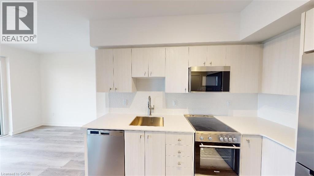 15 WELLINGTON Street S Unit# 1704 thumbnail 5