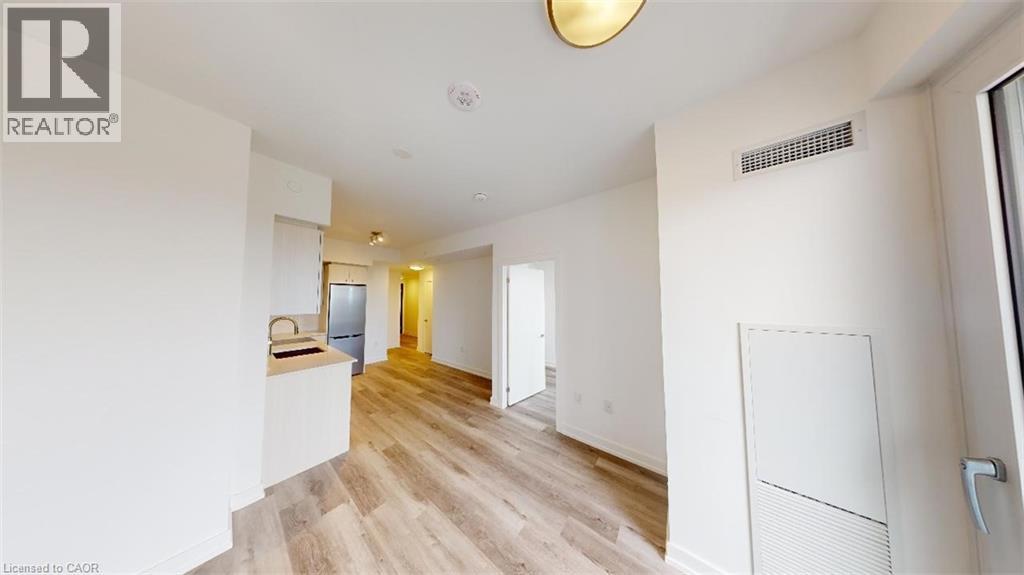 15 WELLINGTON Street S Unit# 1704 thumbnail 7