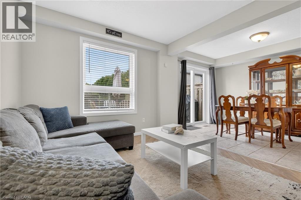 12 FERNCLIFFE Street thumbnail 9