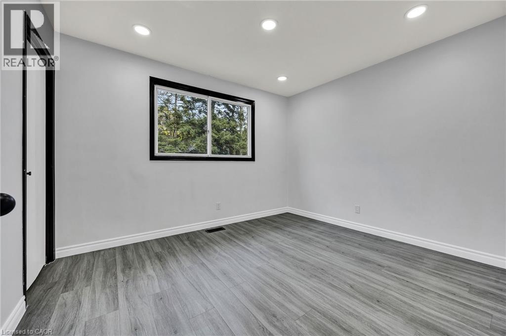 246 HILLCREST Road thumbnail 22