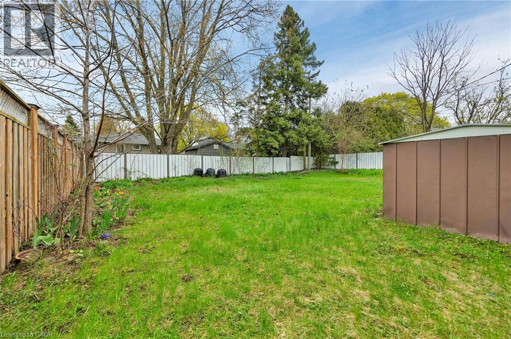 246 HILLCREST Road thumbnail 41