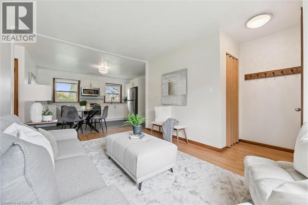 8 GORDON Street thumbnail 7
