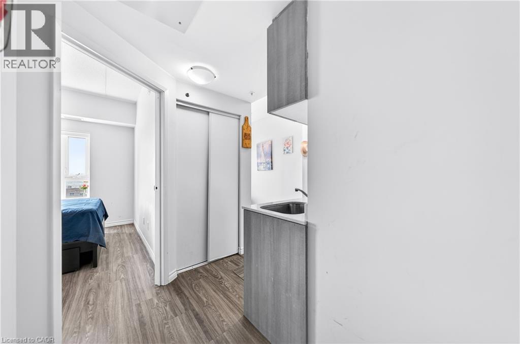 246 LESTER Street Unit# PH-03 thumbnail 13