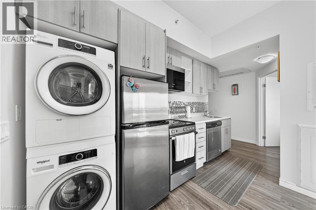 246 LESTER Street Unit# PH-03 thumbnail 17