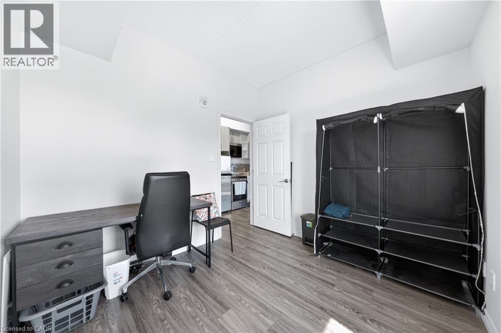 246 LESTER Street Unit# PH-03 thumbnail 33