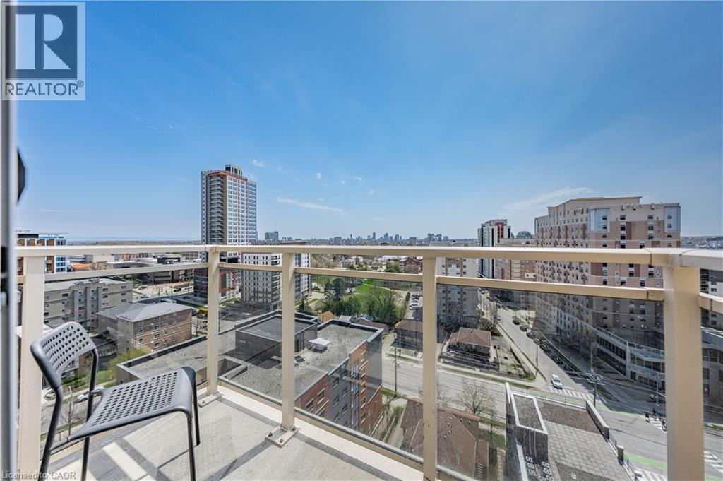246 LESTER Street Unit# PH-03 thumbnail 37