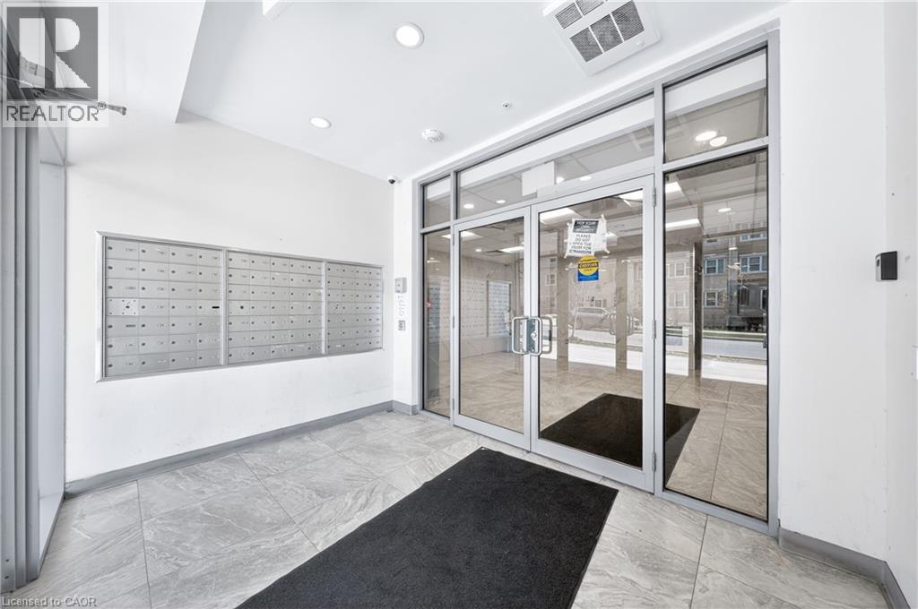 246 LESTER Street Unit# PH-03 thumbnail 7