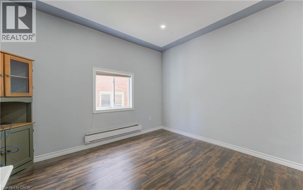 138 COURTLAND Avenue E thumbnail 10