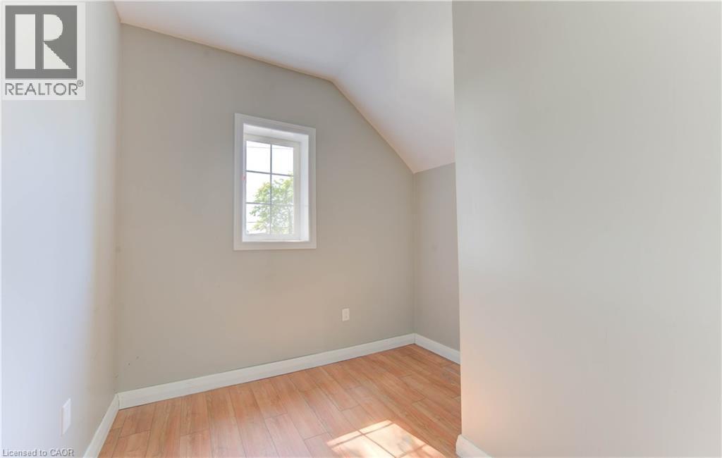 138 COURTLAND Avenue E thumbnail 18