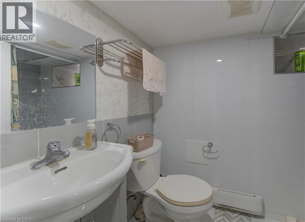 138 COURTLAND Avenue E thumbnail 21