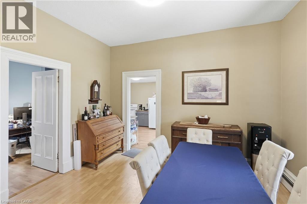 114 GRAND Avenue S thumbnail 10