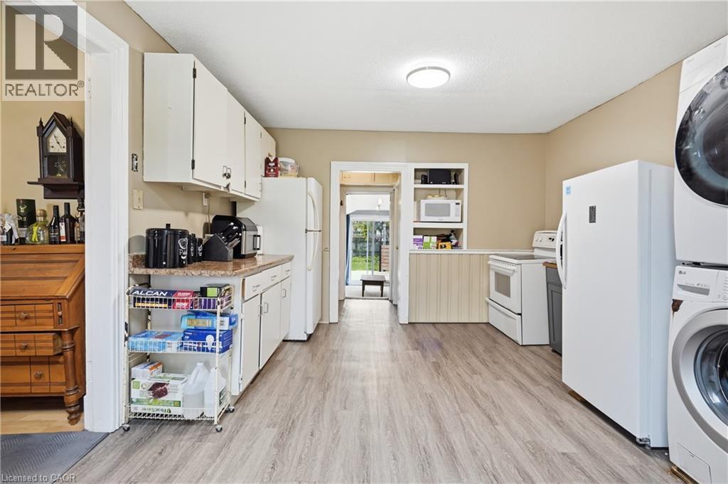 114 GRAND Avenue S thumbnail 12