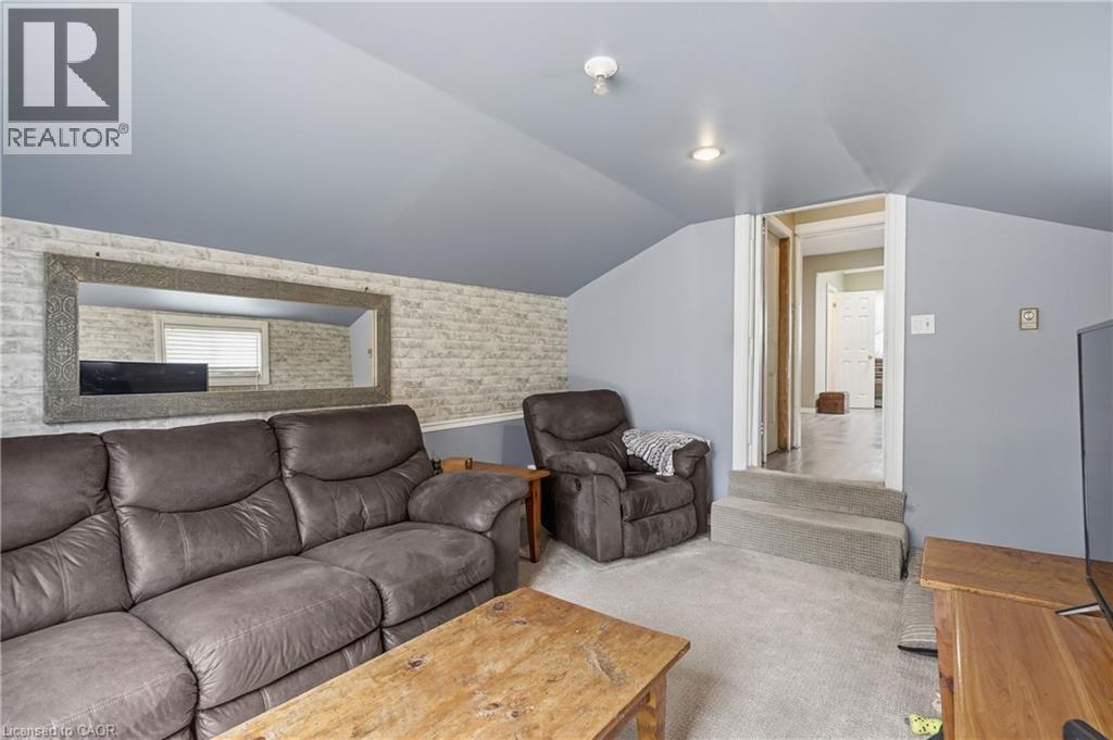 114 GRAND Avenue S thumbnail 21