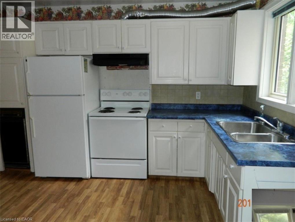 134 GREENBRIER Drive thumbnail 2