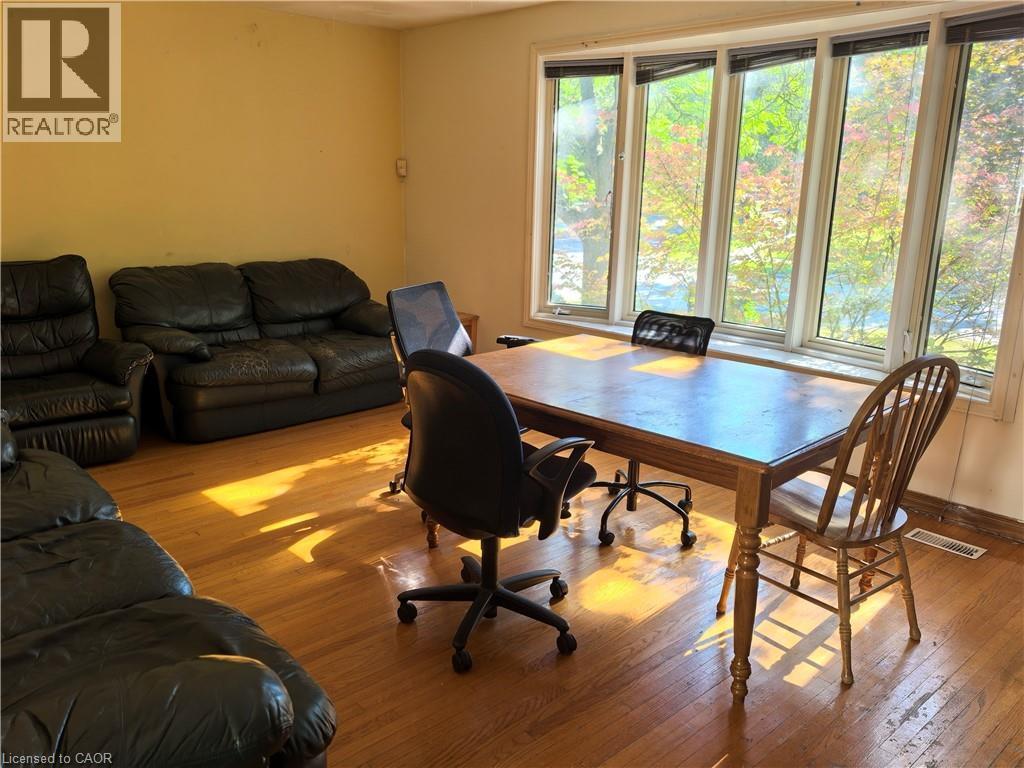 134 GREENBRIER Drive thumbnail 3