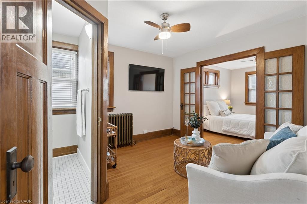 22 DELLROY Avenue thumbnail 14