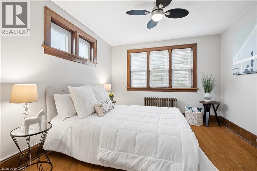 22 DELLROY Avenue thumbnail 16