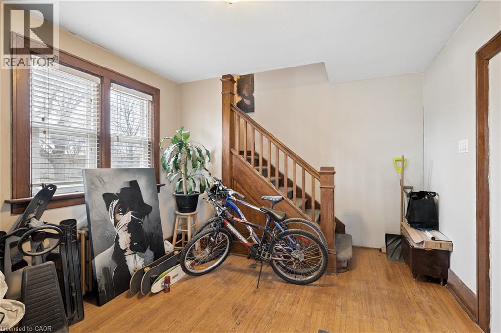 22 DELLROY Avenue thumbnail 27