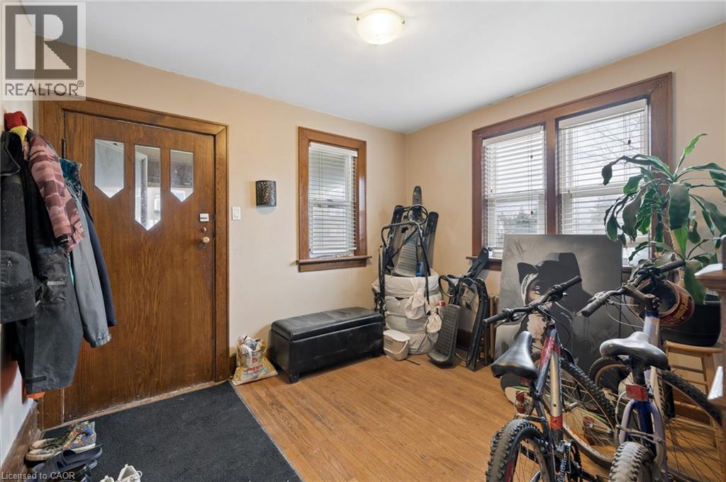 22 DELLROY Avenue thumbnail 28