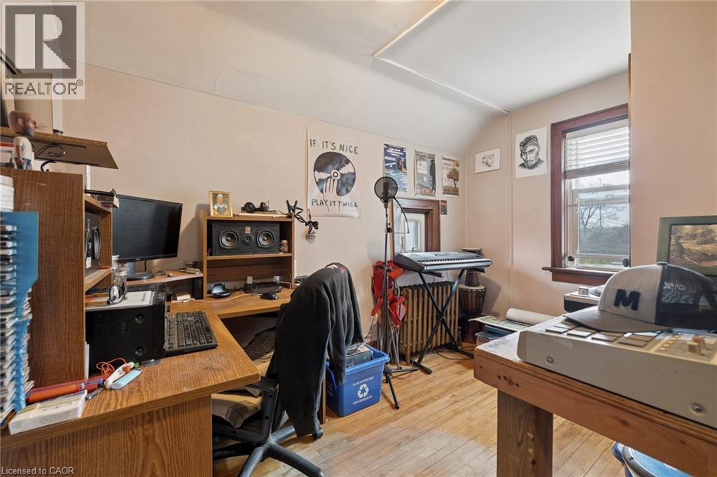 22 DELLROY Avenue thumbnail 31