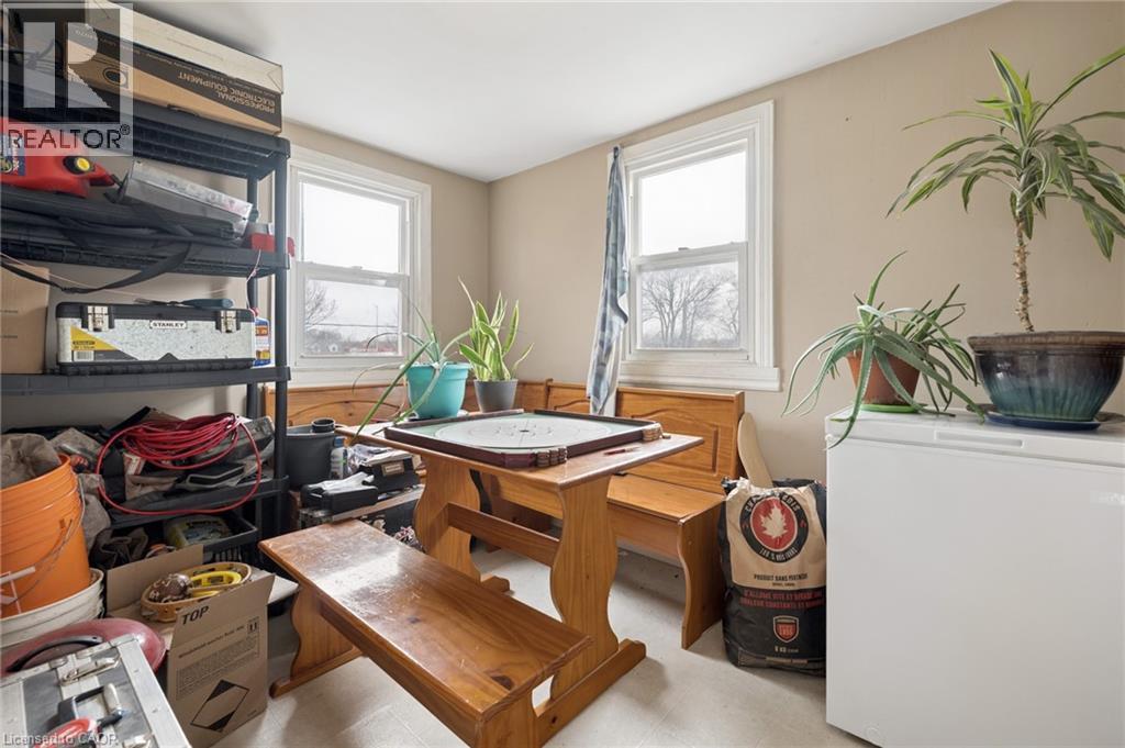22 DELLROY Avenue thumbnail 36