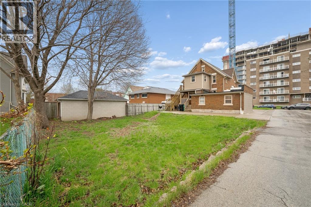22 DELLROY Avenue thumbnail 7
