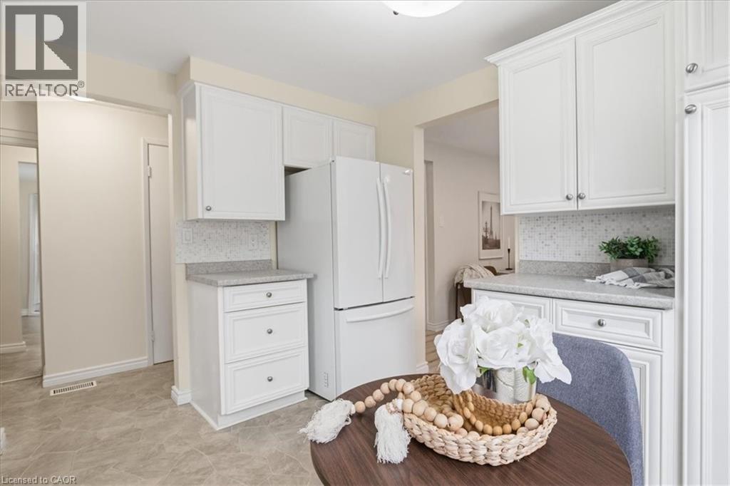 415 MORGAN Avenue Unit# 5 thumbnail 8