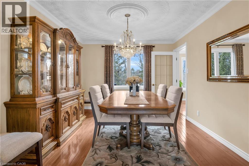 228 MICHENER Crescent thumbnail 18