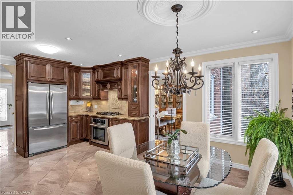228 MICHENER Crescent thumbnail 21