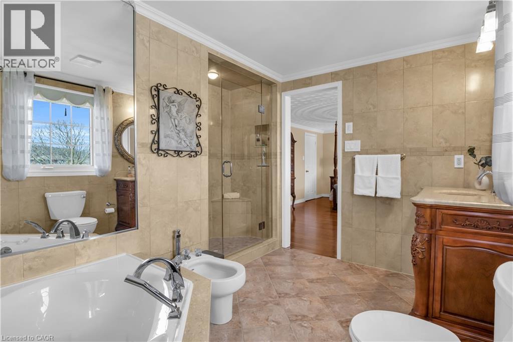 228 MICHENER Crescent thumbnail 28