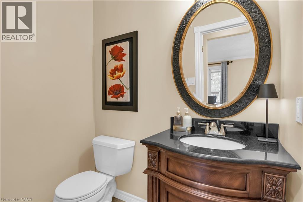 228 MICHENER Crescent thumbnail 34