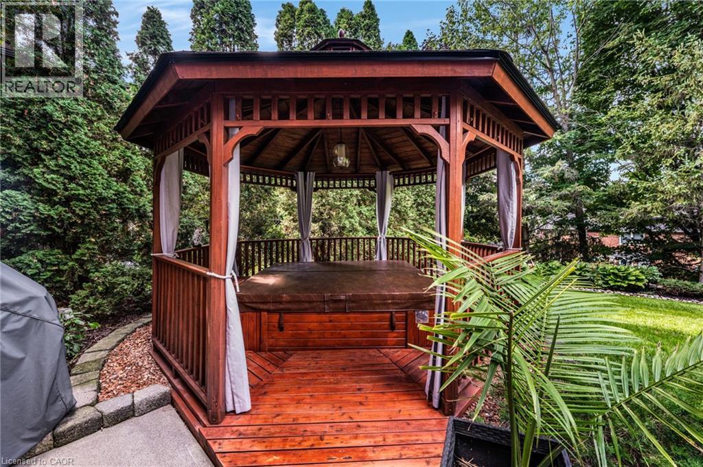 228 MICHENER Crescent thumbnail 44