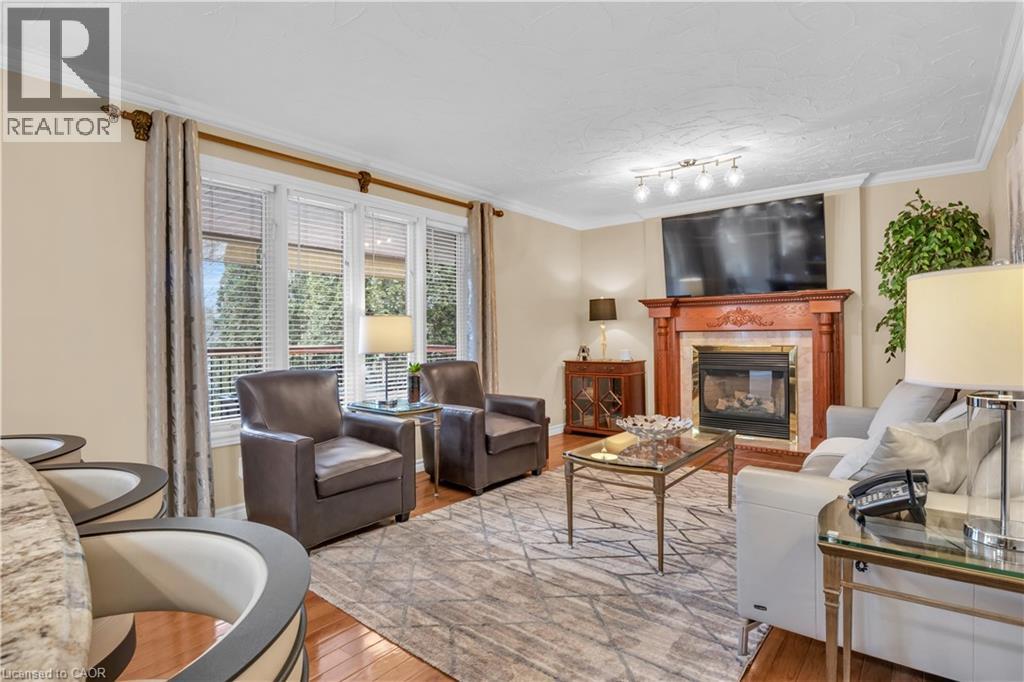 228 MICHENER Crescent thumbnail 8