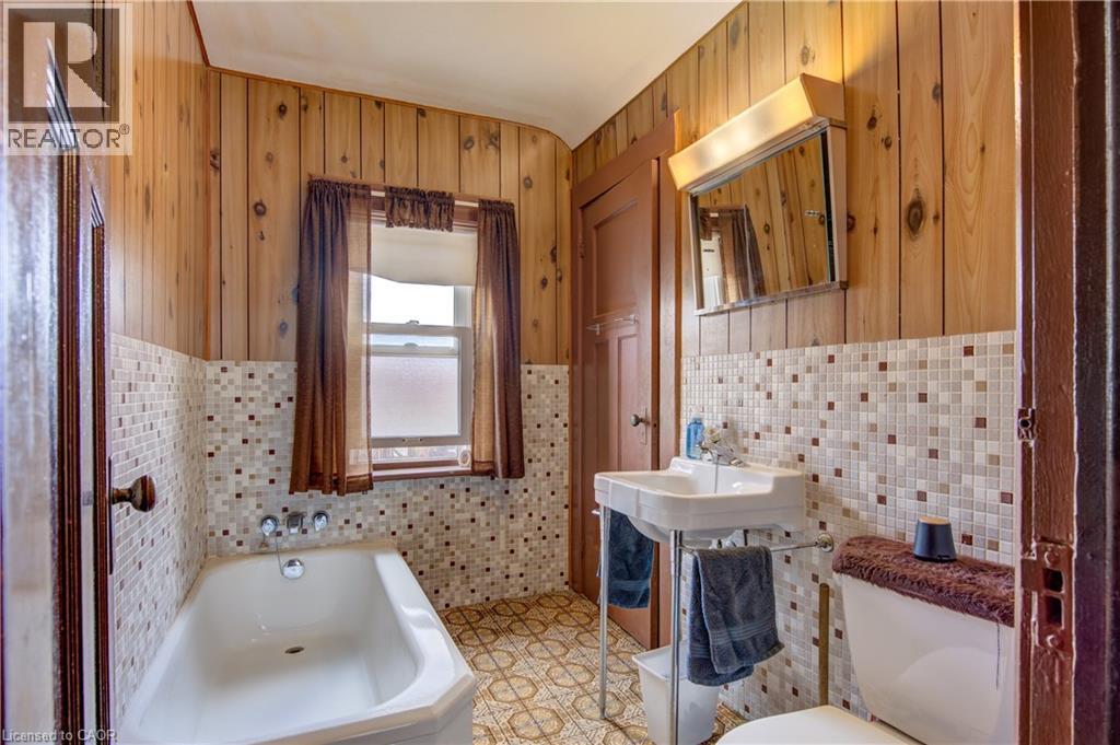 111 SIMEON Street thumbnail 14
