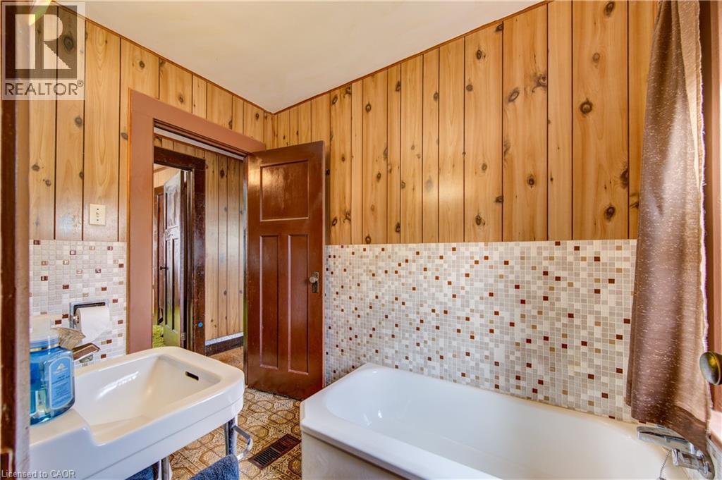 111 SIMEON Street thumbnail 15