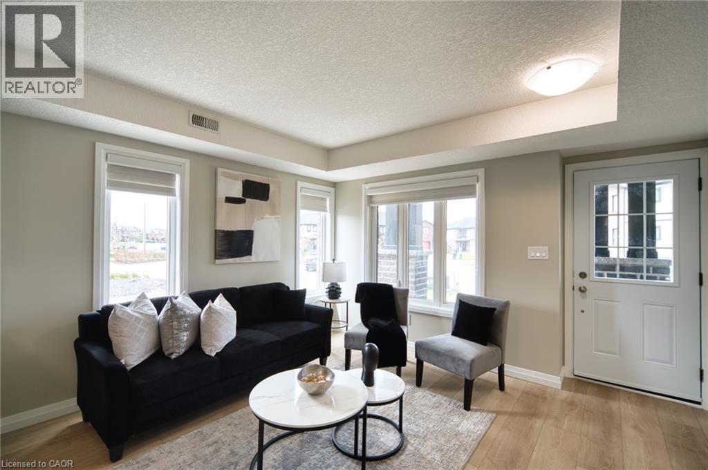 160 ROCHEFORT Street Unit# A15 thumbnail 10