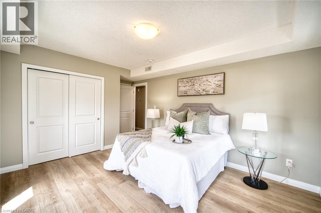 160 ROCHEFORT Street Unit# A15 thumbnail 26